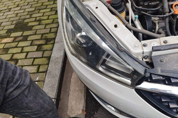 Used Chery Arrizo 5 2016 1.5L CVT Lingrui Edition Right Front Headlight