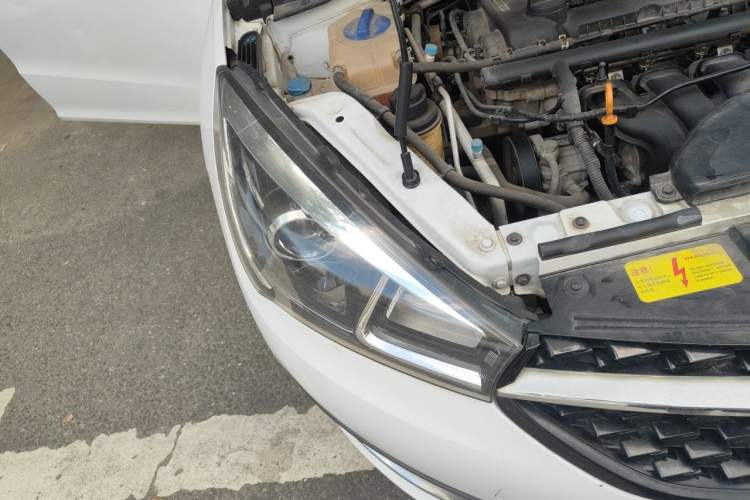 Used Chery Arrizo 5 2016 1.5L CVT Lingrui Edition Right Front Headlight