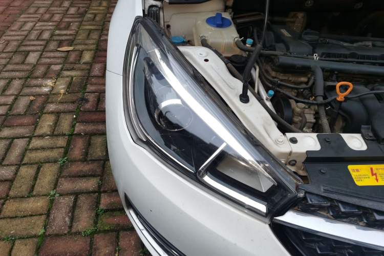Used Chery Arrizo 5 2016 1.5L CVT Lingrui Edition Right Front Headlight