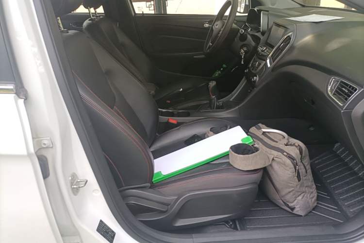 Used Chery Arrizo 5 2016 1.5L Manual Lingrui Edition Right Front Seat