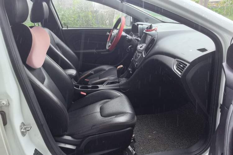 Used Chery Arrizo 5 2016 1.5L CVT Trendsetting Edition Right Front Seat