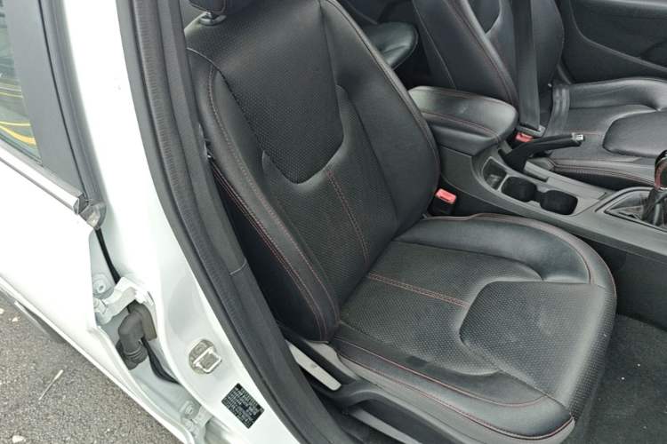 Used Chery Arrizo 5 2016 1.5L Manual Lingrui Edition Right Front Seat