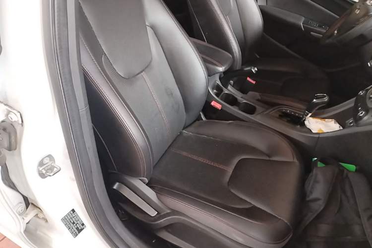 Used Chery Arrizo 5 2016 1.5L CVT Trendsetting Edition Right Front Seat