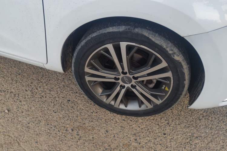 Used Chery Arrizo 5 2016 1.5L Manual Lingchao Edition Right Front Wheel Hub