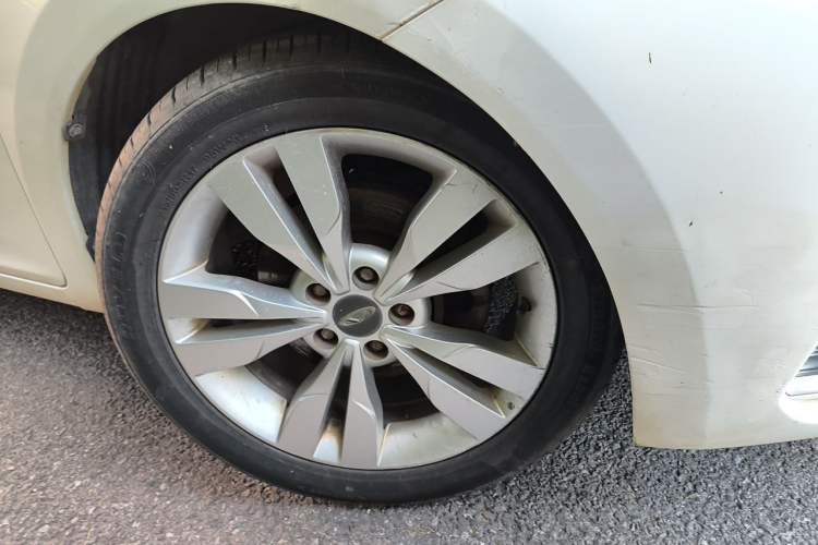 Used Chery Arrizo 5 2016 1.5L Manual Lingrui Edition Right Front Wheel Hub