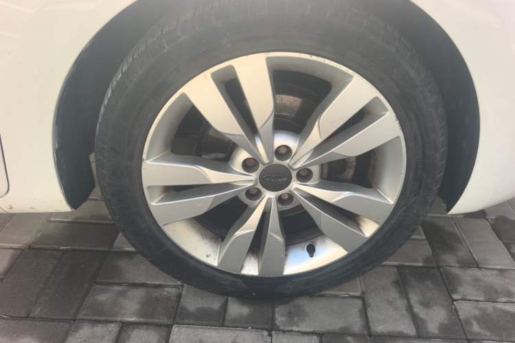 Used Chery Arrizo 5 2016 1.5L Manual Lingrui Edition Right Front Wheel Hub