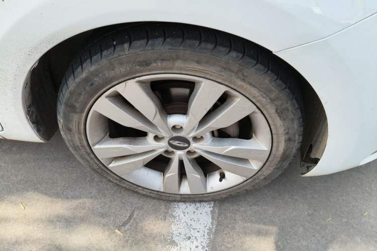 Used Chery Arrizo 5 2016 1.5L Manual Lingchao Edition Right Front Wheel Hub