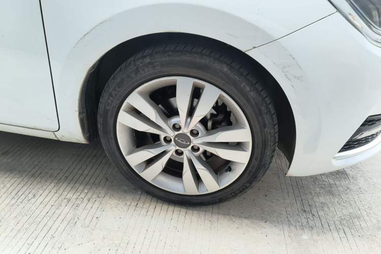Used Chery Arrizo 5 2016 1.5L Manual Lingchao Edition Right Front Wheel Hub