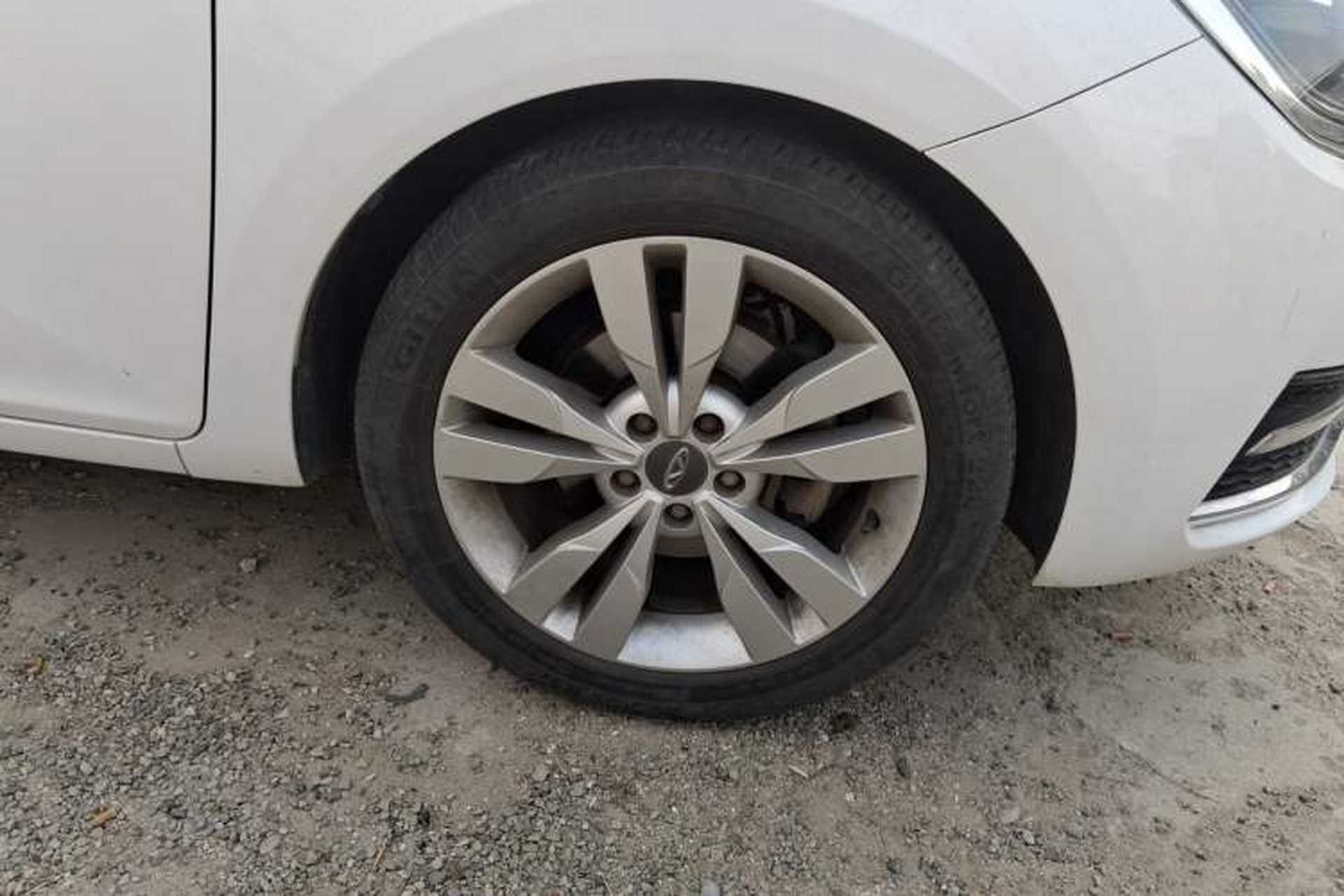 Used Chery Arrizo 5 2016 1.5L Manual Lingrui Edition Right Front Wheel Hub
