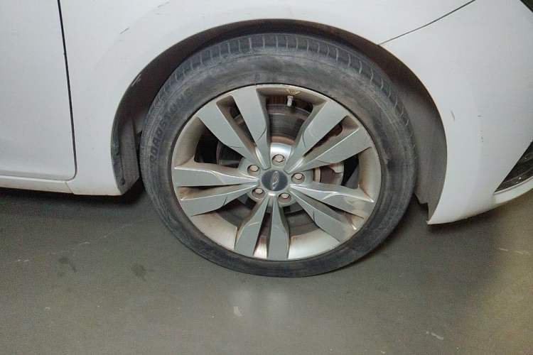 Used Chery Arrizo 5 2016 1.5L Manual Lingrui Edition Right Front Wheel Hub