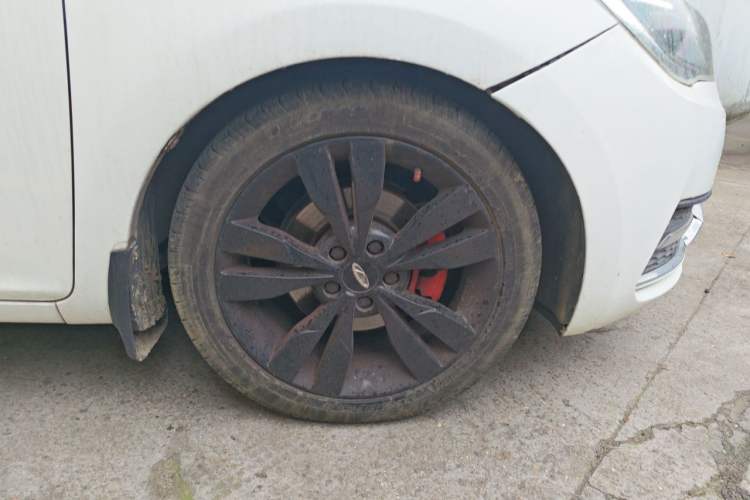 Used Chery Arrizo 5 2016 1.5L CVT Lingrui Edition Right Front Wheel Hub