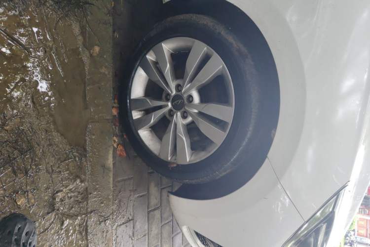 Used Chery Arrizo 5 2016 1.5L Manual Lingchao Edition Right Front Wheel Hub