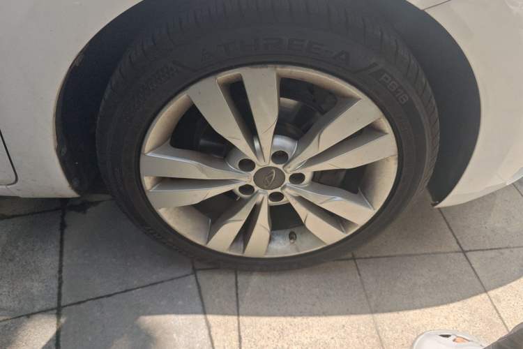 Used Chery Arrizo 5 2016 1.5L Manual Lingchao Edition Right Front Wheel Hub