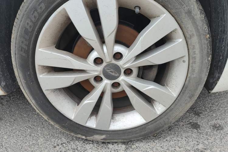 Used Chery Arrizo 5 2016 1.5L Manual Lingchao Edition Right Front Wheel Hub