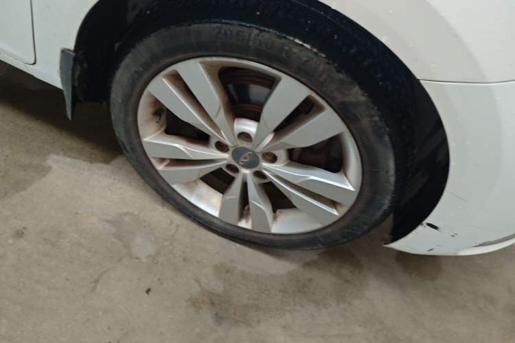 Used Chery Arrizo 5 2016 1.5L Manual Lingchao Edition Right Front Wheel Hub