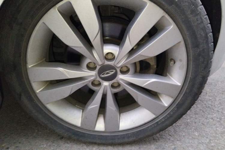 Used Chery Arrizo 5 2016 1.5L CVT Trendsetting Edition Right Front Wheel Hub