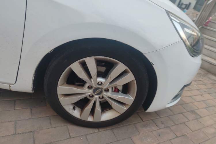 Used Chery Arrizo 5 2016 1.5L CVT Lingrui Edition Right Front Wheel Hub