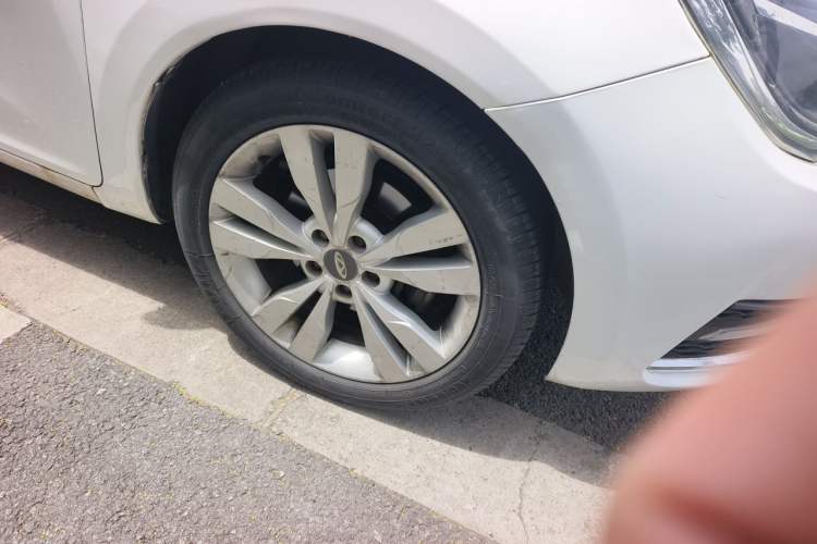 Used Chery Arrizo 5 2016 1.5L Manual Lingchao Edition Right Front Wheel Hub