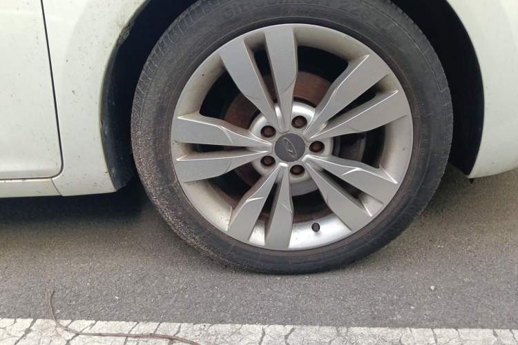 Used Chery Arrizo 5 2016 1.5L Manual Lingrui Edition Right Front Wheel Hub