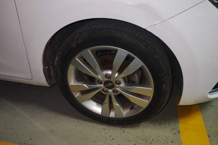 Used Chery Arrizo 5 2016 1.5L Manual Lingrui Edition Right Front Wheel Hub