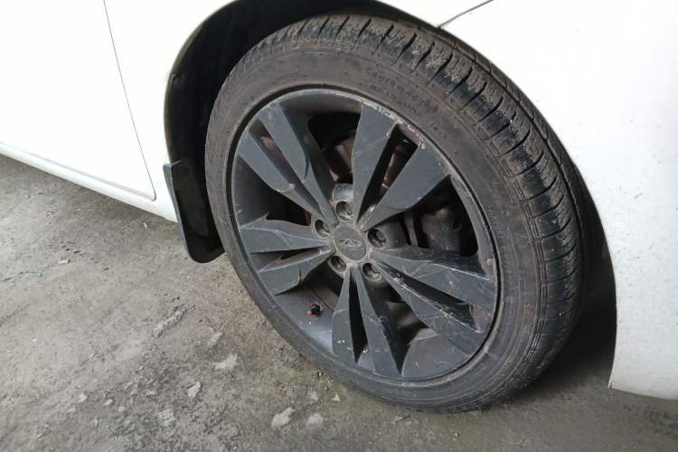 Used Chery Arrizo 5 2016 1.5L Manual Lingrui Edition Right Front Wheel Hub