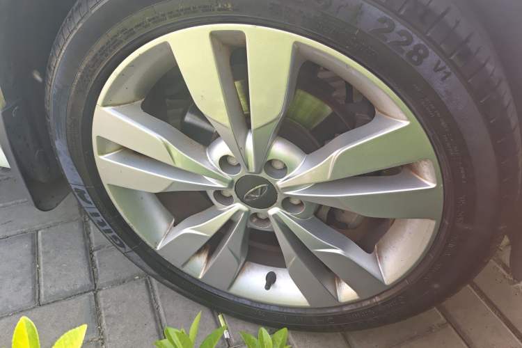 Used Chery Arrizo 5 2016 1.5L Manual Lingrui Edition Right Front Wheel Hub