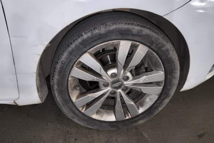 Used Chery Arrizo 5 2016 1.5L Manual Lingchao Edition Right Front Wheel Hub
