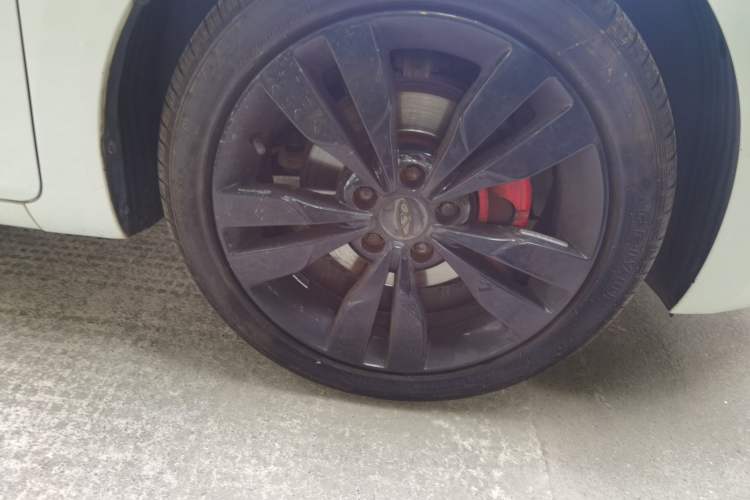 Used Chery Arrizo 5 2016 1.5L Manual Lingrui Edition Right Front Wheel Hub