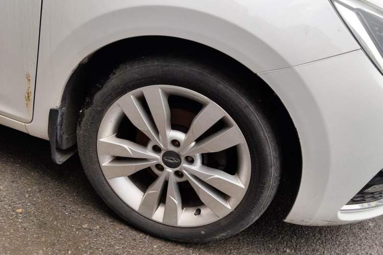 Used Chery Arrizo 5 2016 1.5L Manual Lingchao Edition Right Front Wheel Hub
