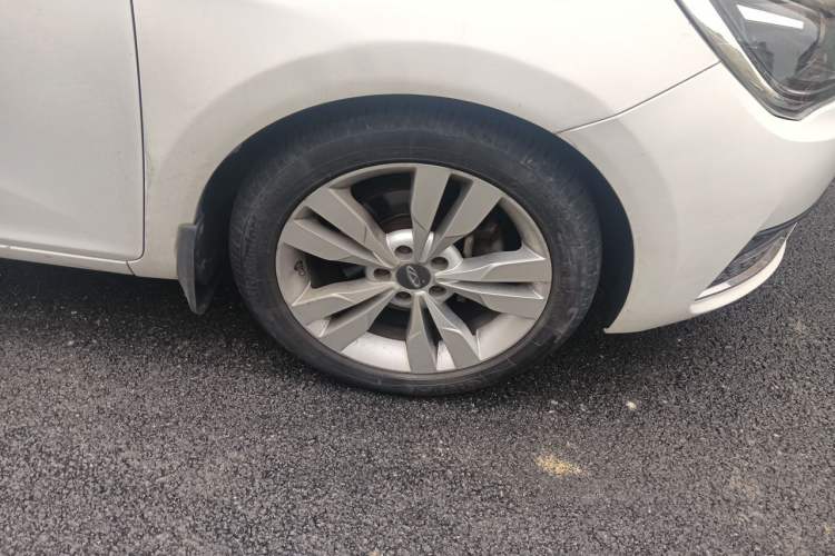 Used Chery Arrizo 5 2016 1.5L CVT Trendsetting Edition Right Front Wheel Hub