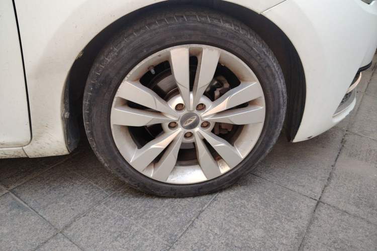 Used Chery Arrizo 5 2016 1.5L Manual Lingchao Edition Right Front Wheel Hub