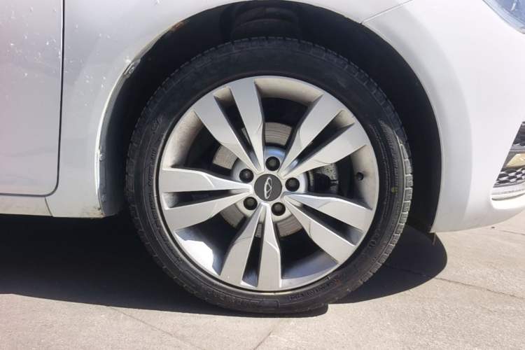 Used Chery Arrizo 5 2016 1.5L Manual Lingchao Edition Right Front Wheel Hub