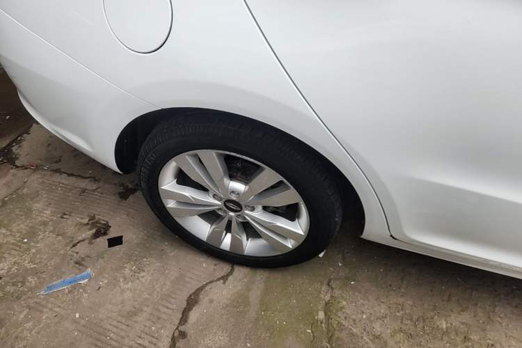 Used Chery Arrizo 5 2016 1.5L Manual Lingchao Edition Right Rear Wheel Hub