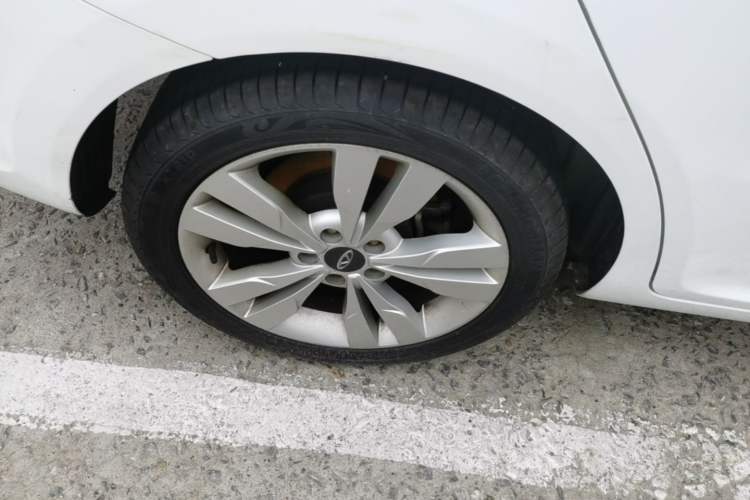 Used Chery Arrizo 5 2016 1.5L Manual Lingrui Edition Right Rear Wheel Hub