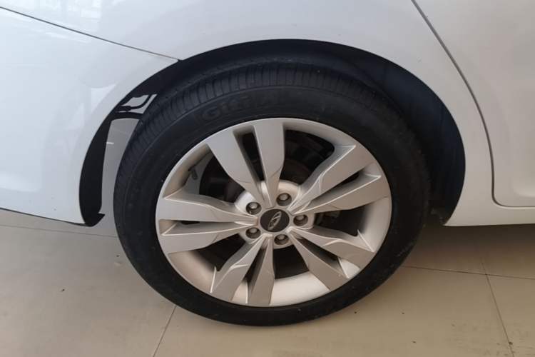 Used Chery Arrizo 5 2016 1.5L CVT Trendsetting Edition Right Rear Wheel Hub