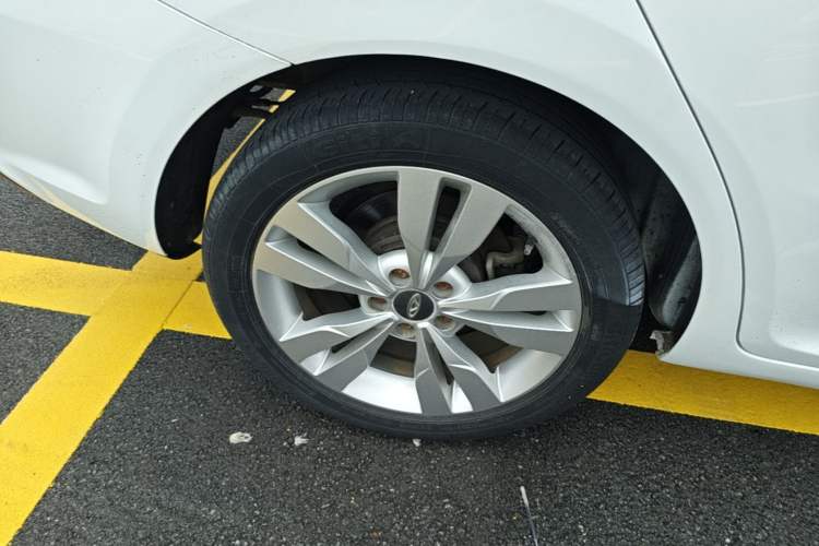 Used Chery Arrizo 5 2016 1.5L Manual Lingrui Edition Right Rear Wheel Hub