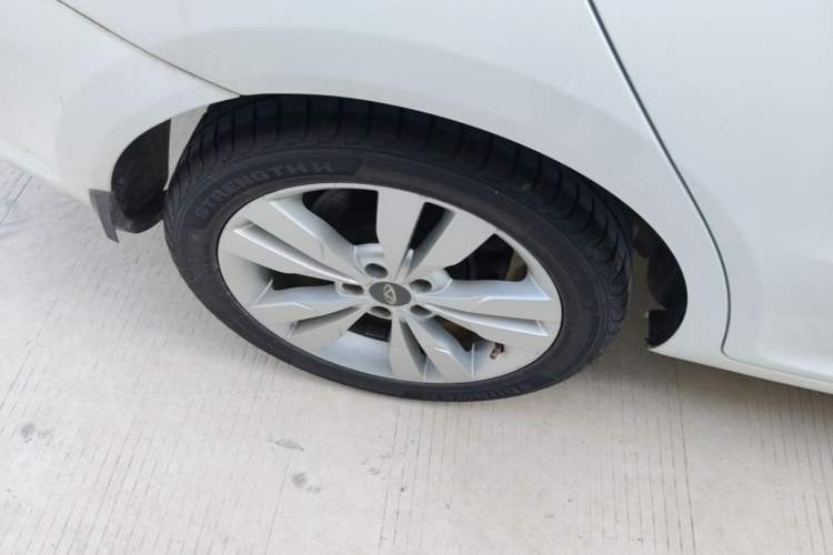 Used Chery Arrizo 5 2016 1.5L CVT Lingrui Edition Right Rear Wheel Hub