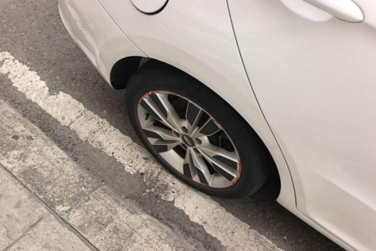 Used Chery Arrizo 5 2016 1.5L CVT Lingrui Edition Right Rear Wheel Hub