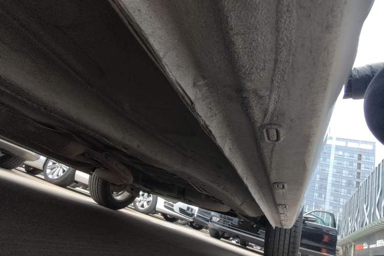 Used Chery Arrizo 5 2016 1.5L CVT Lingrui Edition Right Side Sill