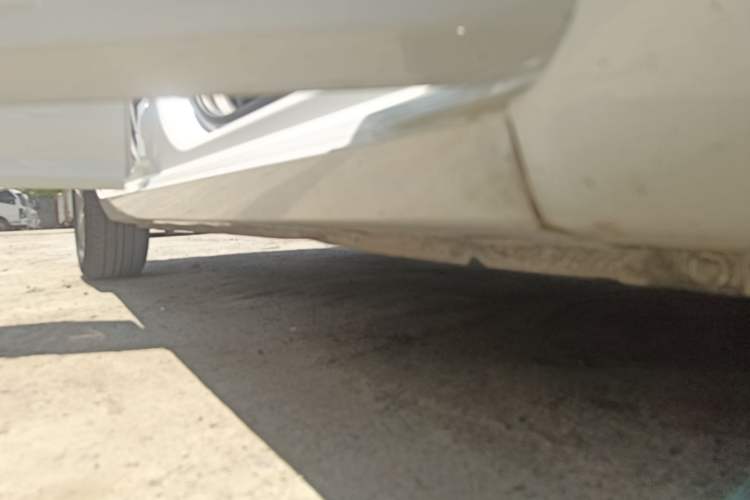 Used Chery Arrizo 5 2016 1.5L CVT Luxury Edition Right Side Sill