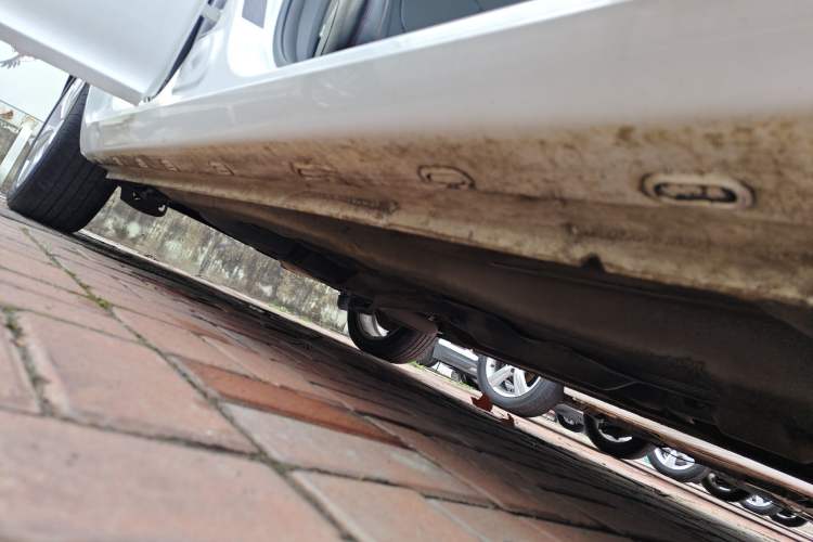 Used Chery Arrizo 5 2016 1.5L Manual Lingrui Edition Right Side Sill