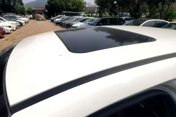 Used Chery Arrizo 5 2016 1.5L CVT Lingrui Edition Roof