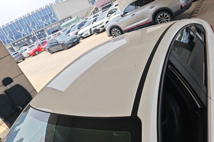 Used Chery Arrizo 5 2016 1.5L CVT Trendsetting Edition Roof