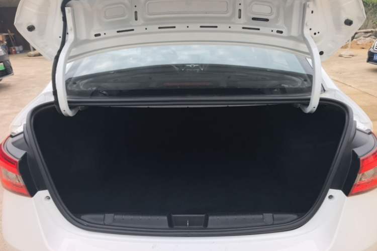 Used Chery Arrizo 5 2016 1.5L Manual Lingrui Edition Trunk