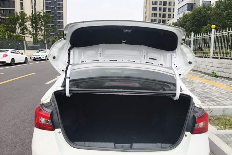 Used Chery Arrizo 5 2016 1.5L CVT Lingrui Edition Trunk