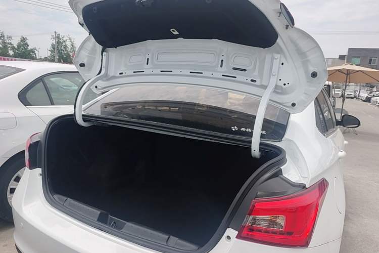 Used Chery Arrizo 5 2016 1.5L CVT Lingrui Edition Trunk