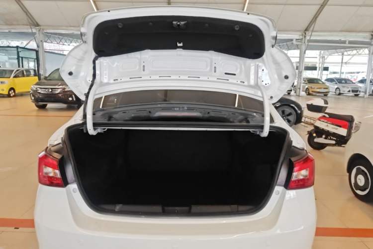 Used Chery Arrizo 5 2016 1.5L CVT Trendsetting Edition Trunk