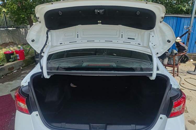 Used Chery Arrizo 5 2016 1.5L Manual Lingchao Edition Trunk