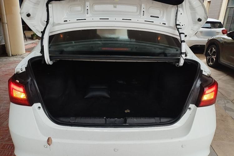 Used Chery Arrizo 5 2016 1.5L CVT Trendsetting Edition Trunk