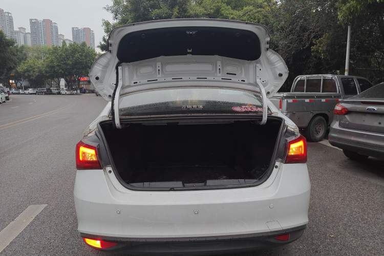 Used Chery Arrizo 5 2016 1.5L CVT Lingrui Edition Trunk